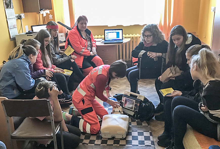 Limbažu “ātrie” klātienē iepazīstina interesentus ar savu darbu