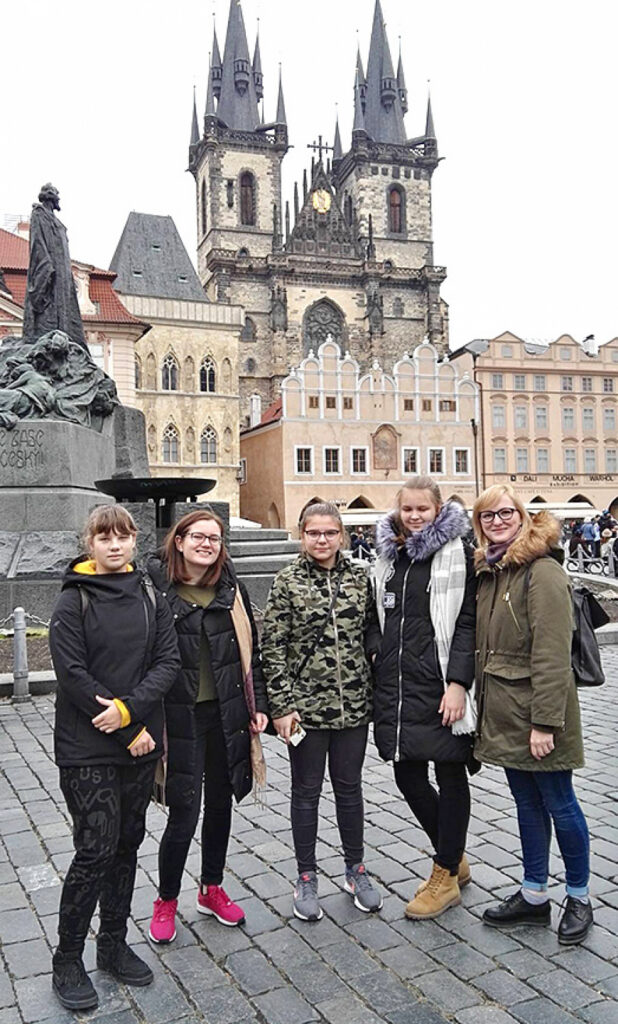 Limbažu mūzikas skolas akordeonistēm panākumi konkursā Prāgā