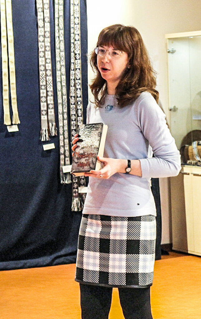 Rakstniece Laura Dreiže viesojas Limbažu bibliotēkā