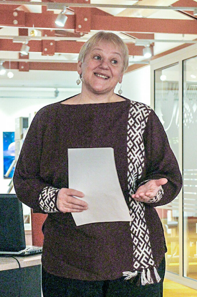Limbažu Galvenajā bibliotēkā viesojas rakstniece Biruta Eglīte
