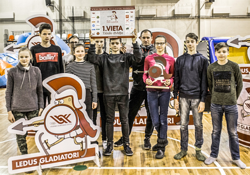 Slidošanas sacensībās «Ledus gladiatori» mūspuses skolēniem godalgas
