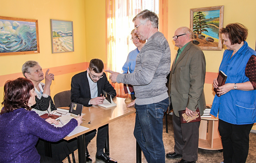 Nacionālās apvienības ģenerālsekretārs Limbažos prezentē savu grāmatu