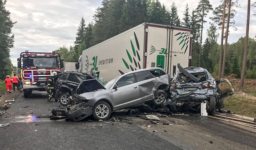 Piecu auto avārijā pie Oltūžiem bojā iet autovadītājs
