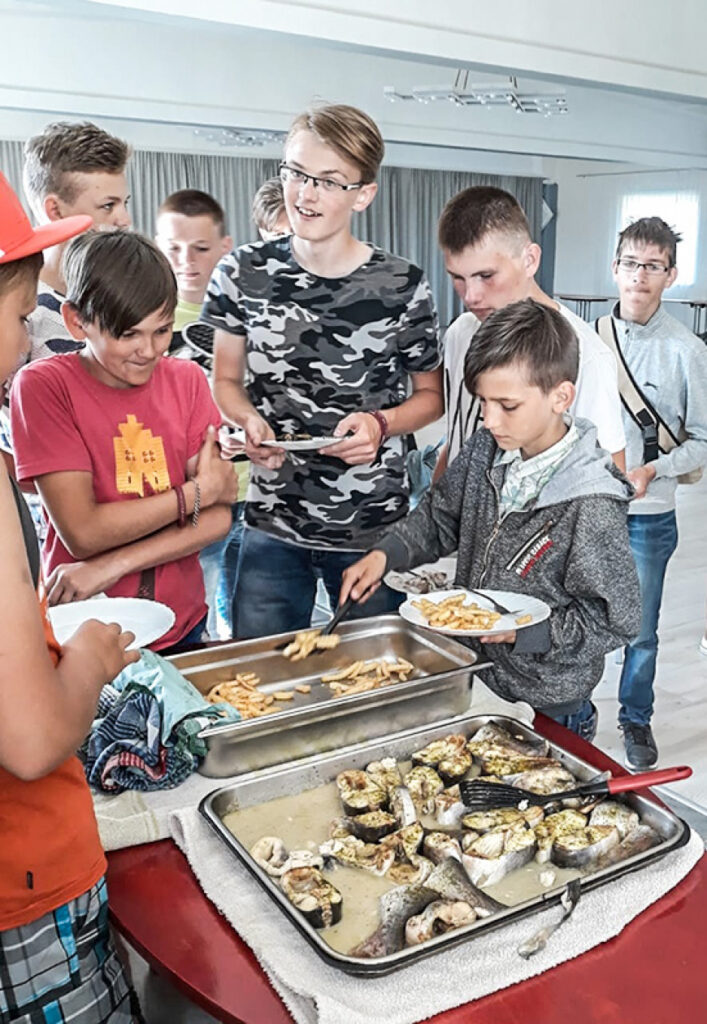Salacgrīvas novada jauniešus mudina ēst Latvijas zivis