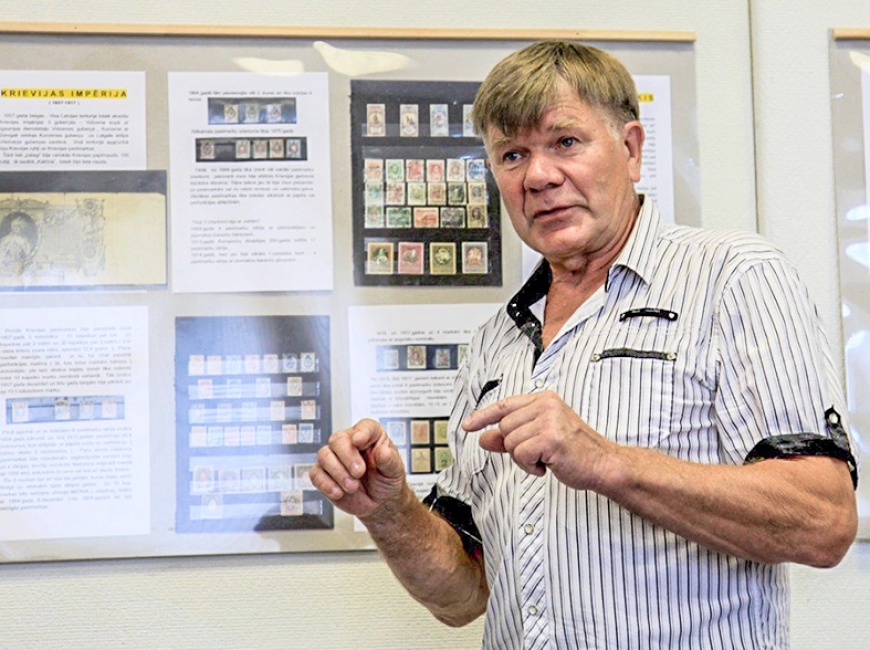 Salacgrīvas muzejā skatāma Valda Ozoliņa pastmarku kolekcija