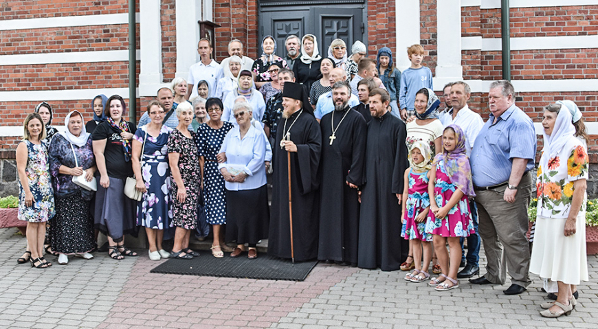 Viss mūžs ar baznīcas zvanu skaņām
