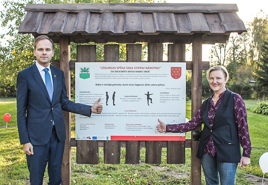 Biedrība «Smailes» Lēdurgas dendroparkā iekārto spēka taku