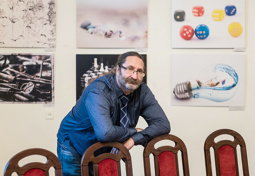 Arī vidrižnieka darbi mūsu valstij veltītā fotoizstādē Lietuvā