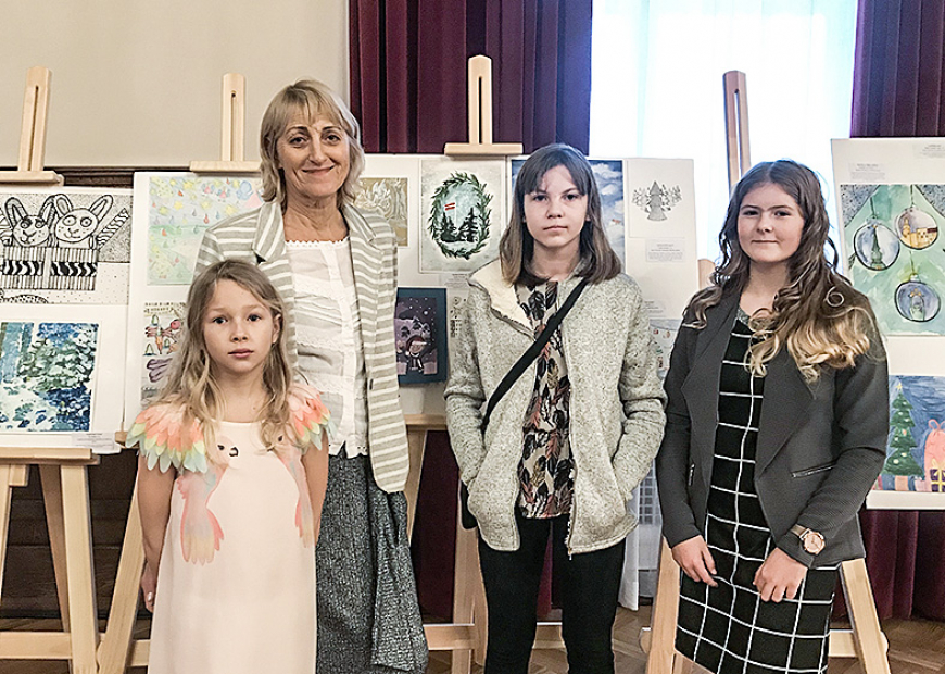 Ziemassvētku kartīšu konkursa dalībnieki viesojas Valsts prezidenta pilī