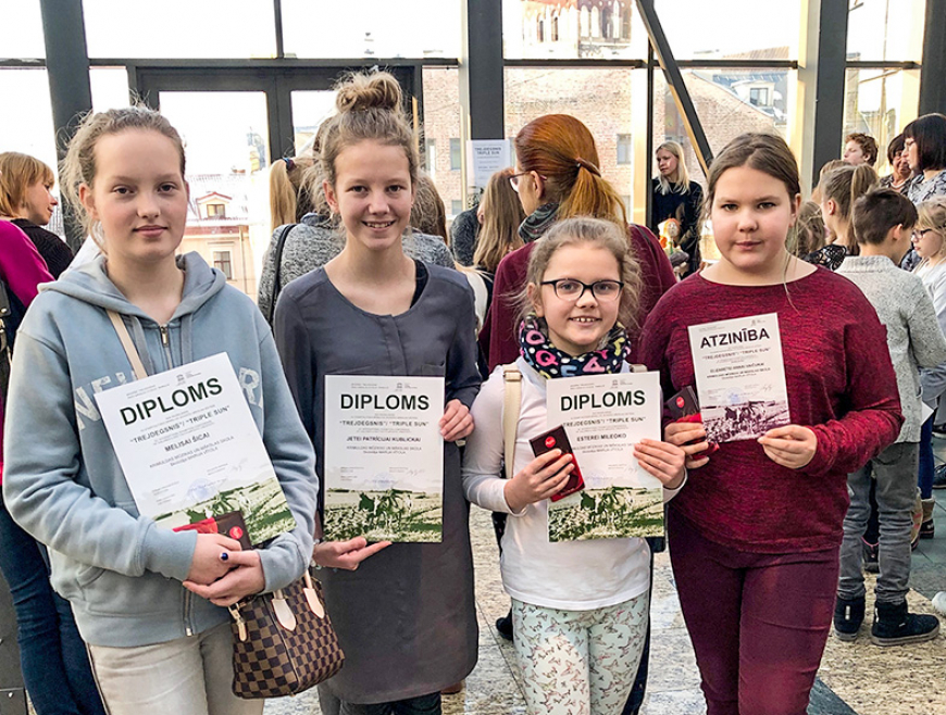 Mūsu skolēni mākslas konkursā «Trejdegsnis»