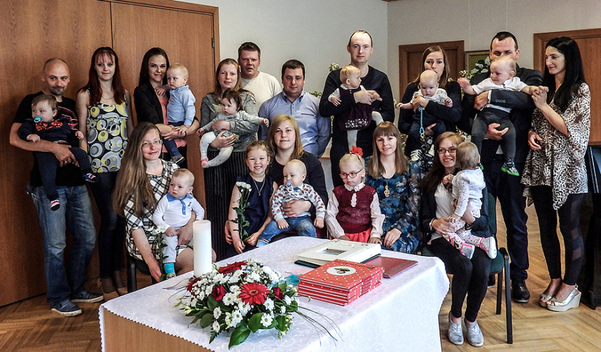 Katvaru pagasta iedzīvotāju saimi kuplina 15 mazuļi
