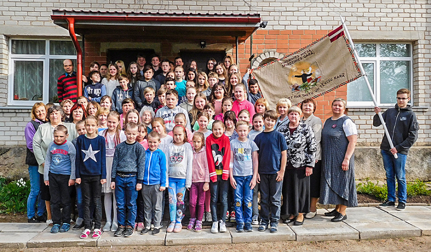 Skolas karoga svētki Baumaņu Kārļa Viļķenes pamatskolā