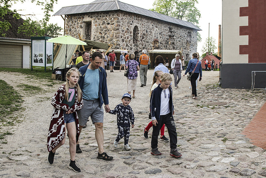 Šogad Muzeju naktī daudzināja varonību