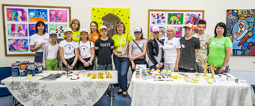 Pāles skolēni piedalās starptautiskā tirdziņā Kiprā