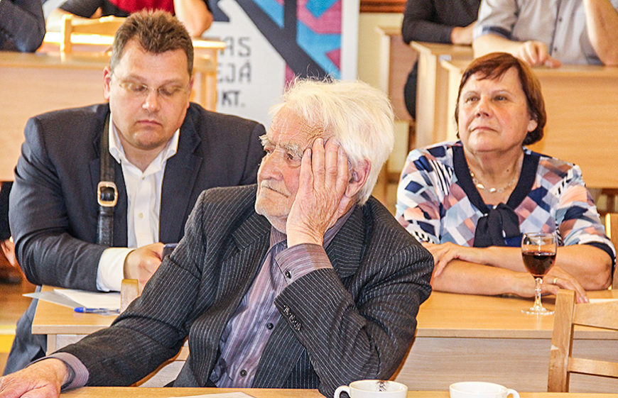 «Limbažu fonds» iecerējis atvērt Jāņa Saktiņa grāmatu valsts jubilejā