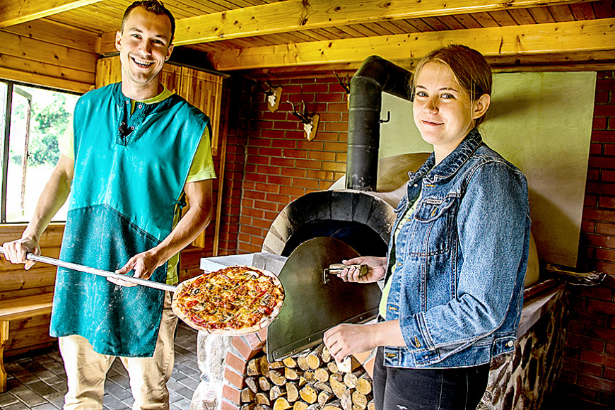 Viļķenes «Dzirnavu pirtiņa» ar picas smaržu
