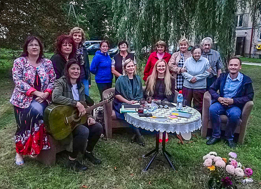Limbažu literātu domubiedru grupa poētiskā ceļojumā pa mūspusi