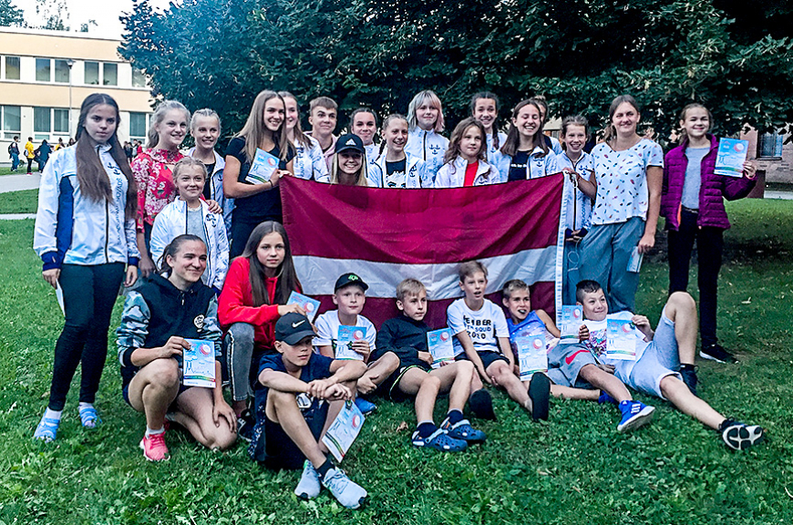 Mūsu jaunie vieglatlēti tradicionālajās sacensībās Čehijā