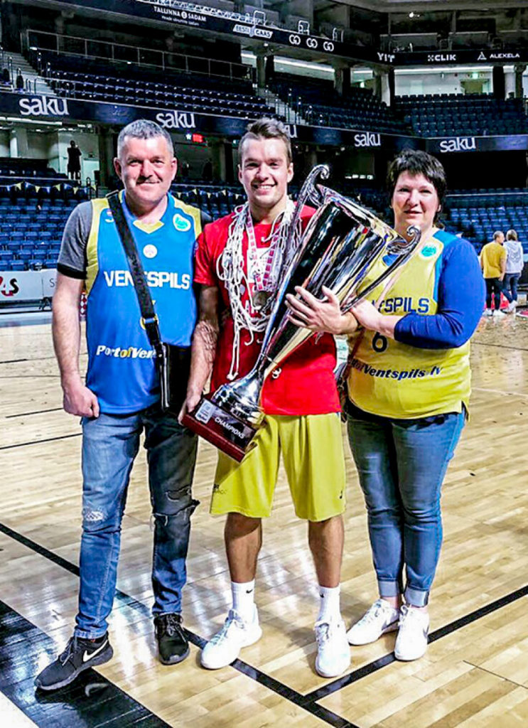 Alojas basketbolists, kuram pieder jau vairāki tituli «Pirmais»