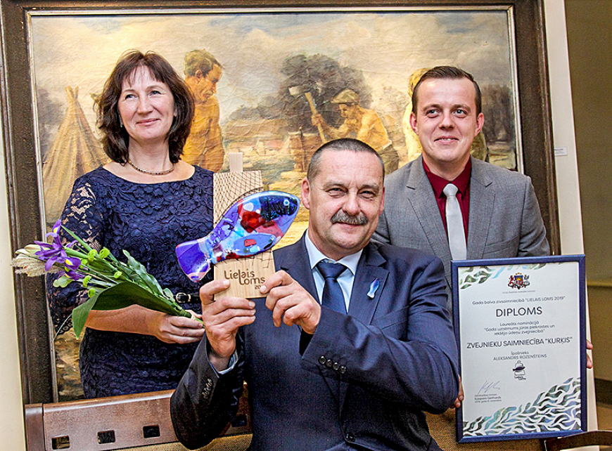 Divi «Lielie lomi» atceļo uz Salacgrīvu