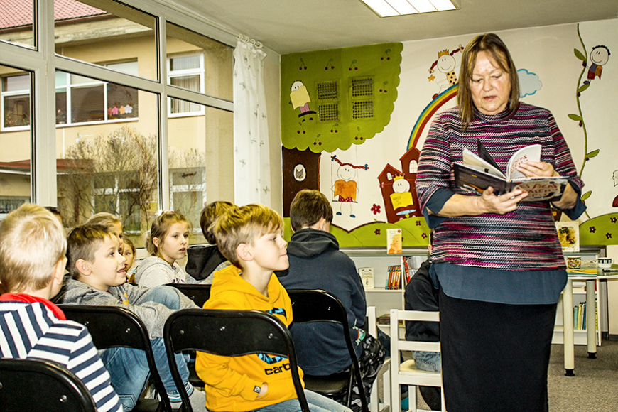 LGB Bērnu literatūras centrā viesojas tulkotāja un rakstniece Inese Paklone