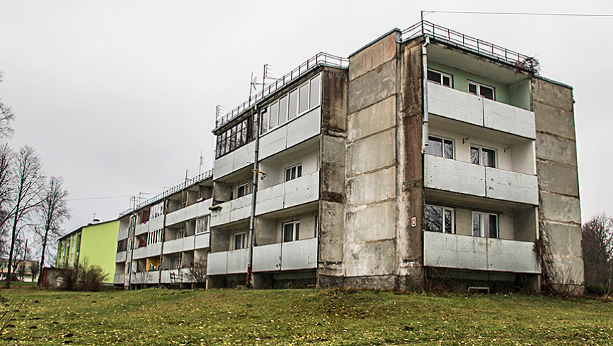 Lielie apkures rēķini pociemiešiem liek domāt par mājas apsaimniekošanu