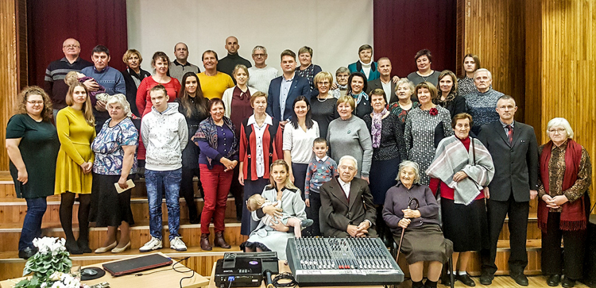 Mēs – no Ādmīdiņu dzimtas…