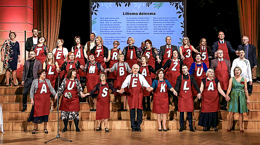 Ausekļa Limbažu teātris krāšņi un nebēdnīgi nosvin 135. jubileju