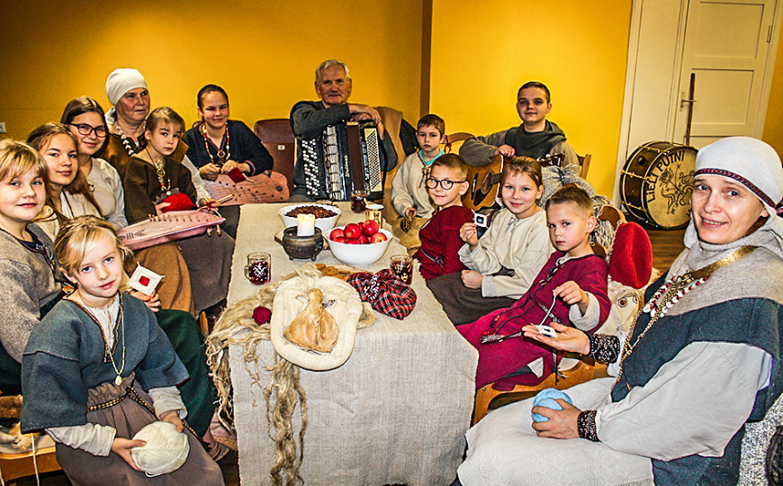 Kā Lēdurgas «Putni» ierotā ziemas saulgriežus