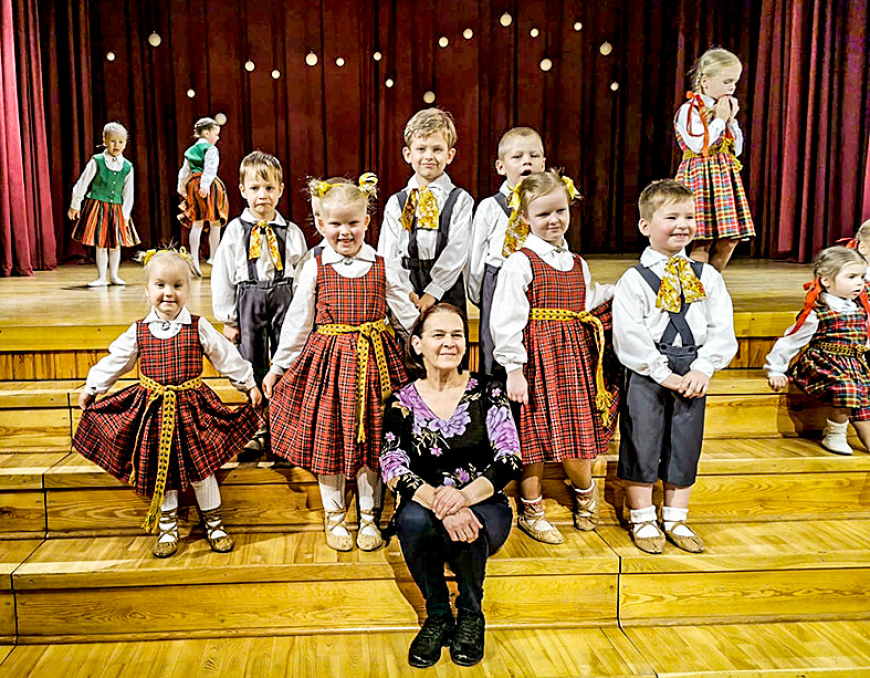 Viļķenē pirmoreiz savs sadancis pirmsskolēniem
