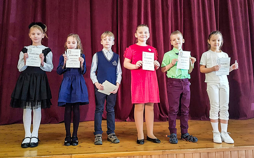 Limbažos aizvadīts novada skolēnu skatuves runas konkurss