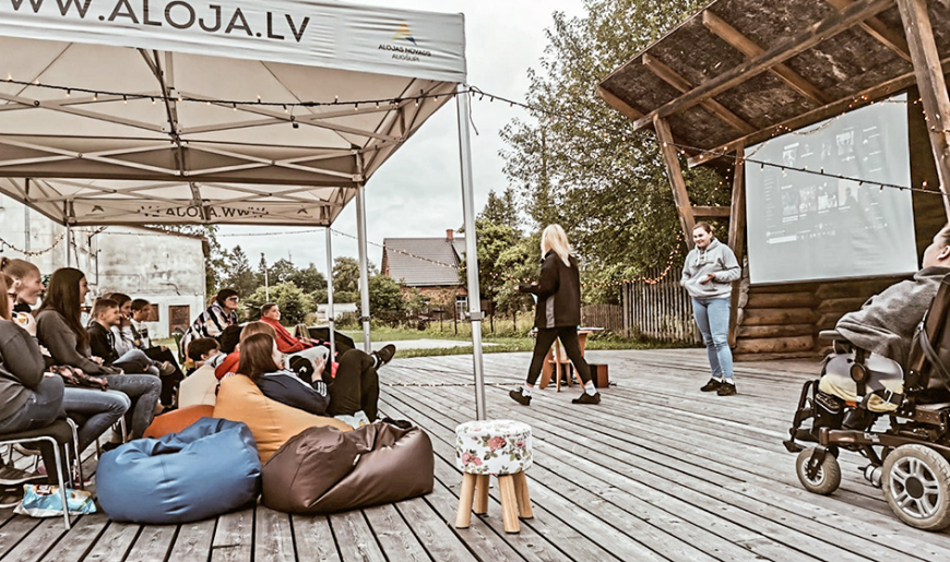 Alojā dots starts novada brīvdabas kino ciklam