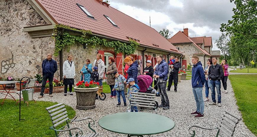 Alojieši izzina latvisko kultūras mantojumu Gulbenes un Jaunpiebalgas novadā