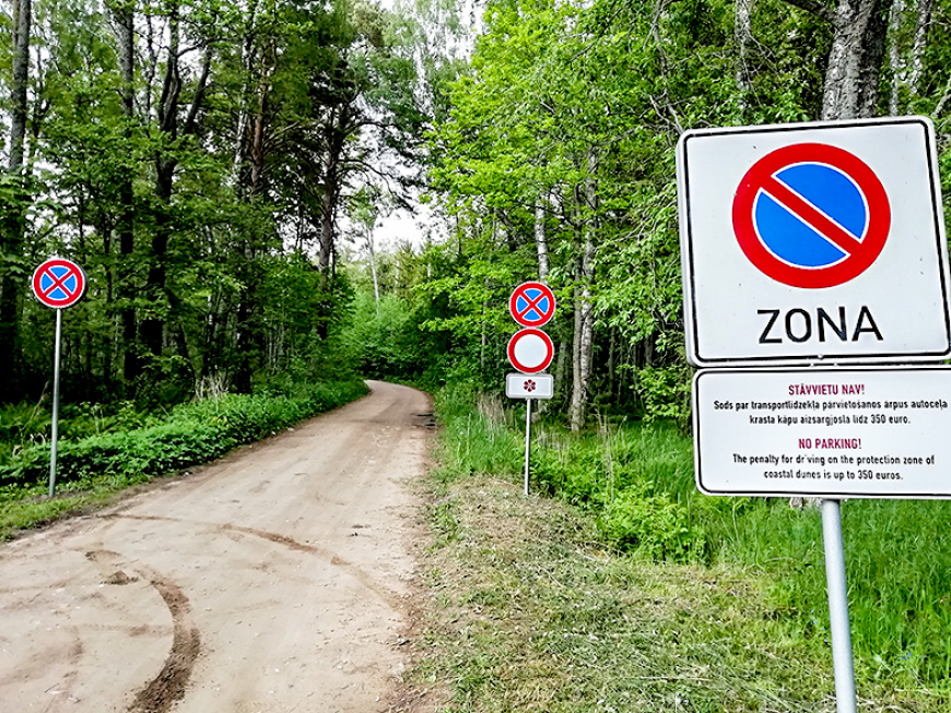 Piekrastes tūrisma sezona atnākusi roku rokā ar problēmām