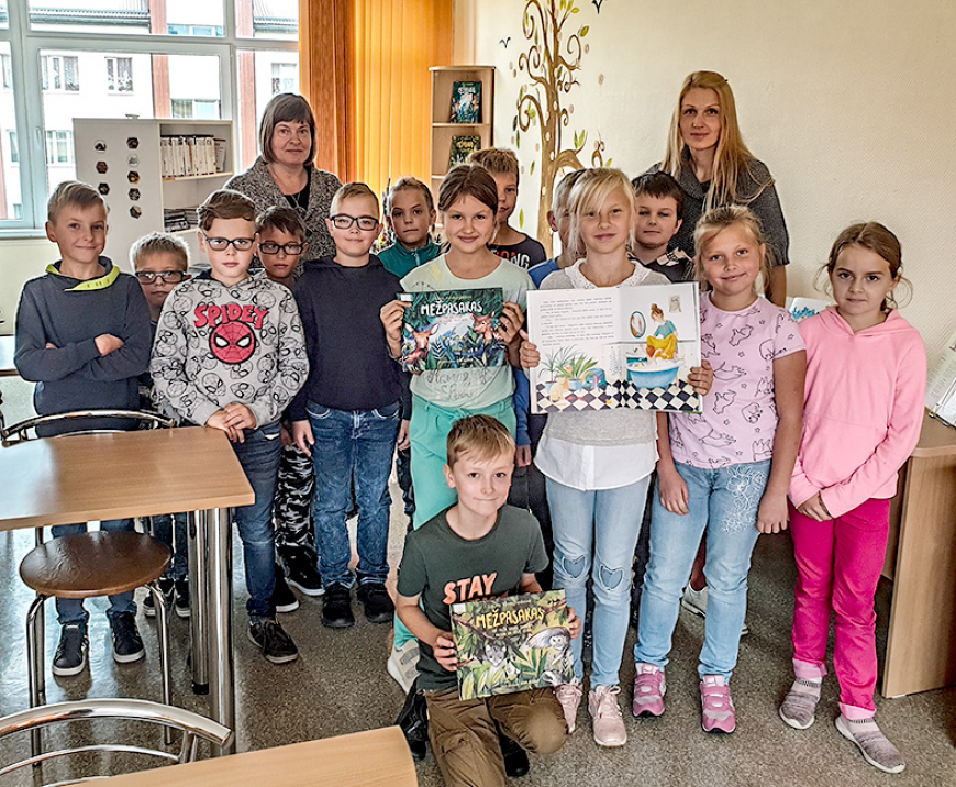 Limbažu BLC piepildīta tikšanās ar rakstnieci Lauru Vinogradovu