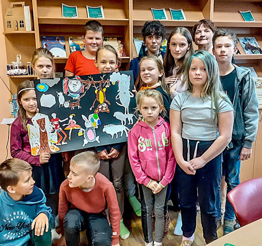 Pociema bibliotēkā meistardarbnīca ar mākslinieci Agiju Staku