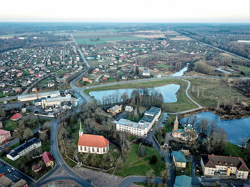 Ar skatu no augšas viss ir plašāks, krāšņāks un daudzveidīgāks