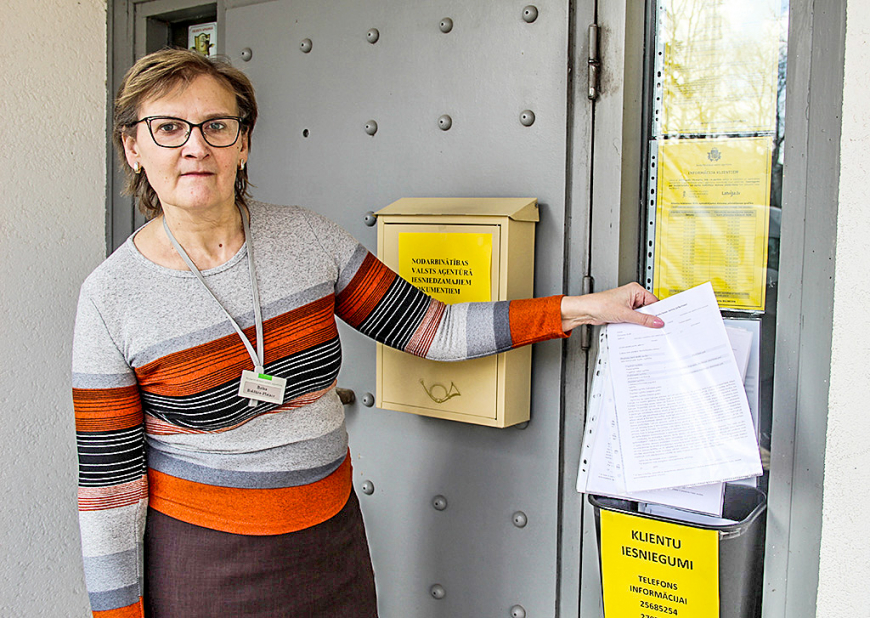 “Kovidviļņi” neietekmē bezdarbnieku skaitu, bet mācības gan