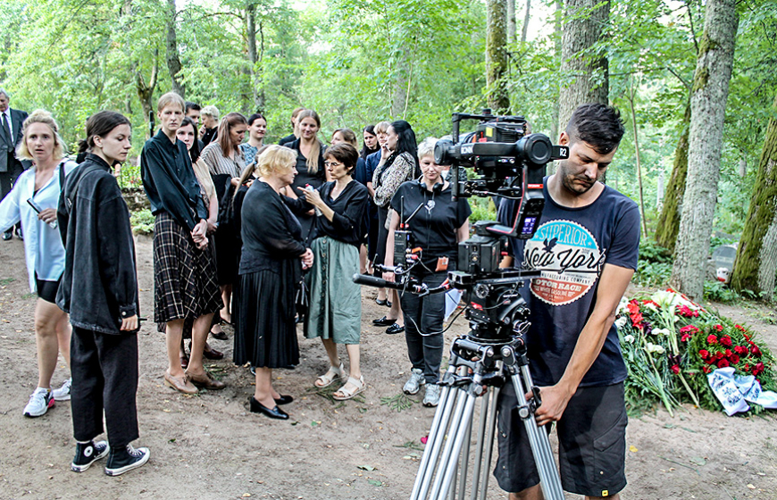 Vidrižos turpina spēlfilmas «Mātes piens» uzņemšanu