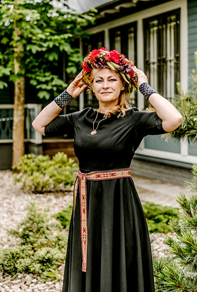 Starp īstajām latvju saimniecēm Rūta Beirote no «Zutiņiem»