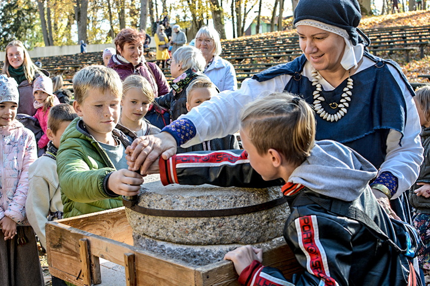 Lēdurgā atzīmēja pirmo Putras dienu