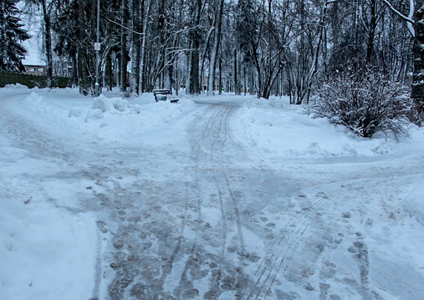 Cīņa ar sniegu Limbažu ielās šogad smaga