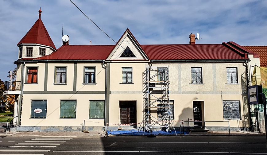 Māja ir tās apsaimniekotāja seja