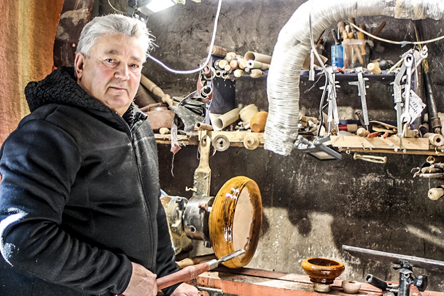 Alojietis no koka prot uzburt skaistus darbus