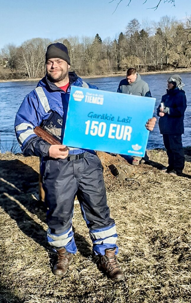 Salacgrīvā noskaidroti prasmīgākie lašu un taimiņu spiningotāji