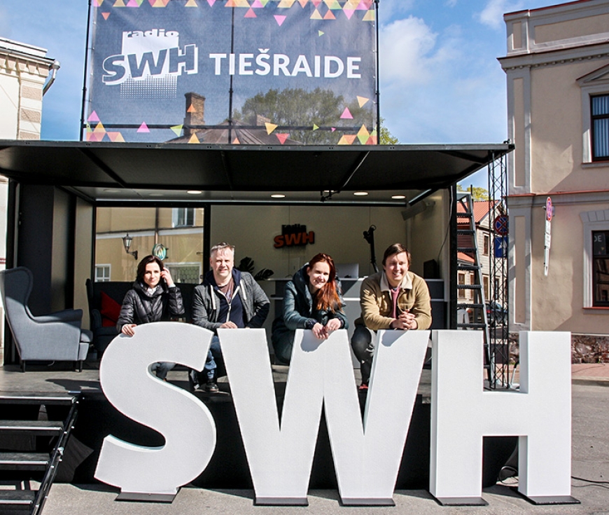 Limbažos viesojās «Radio SWH» mobilā studija