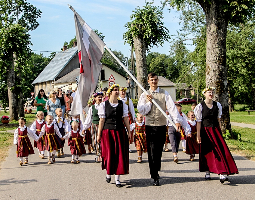 Viļķenē lepojas ar savu pagastu un svin svētkus