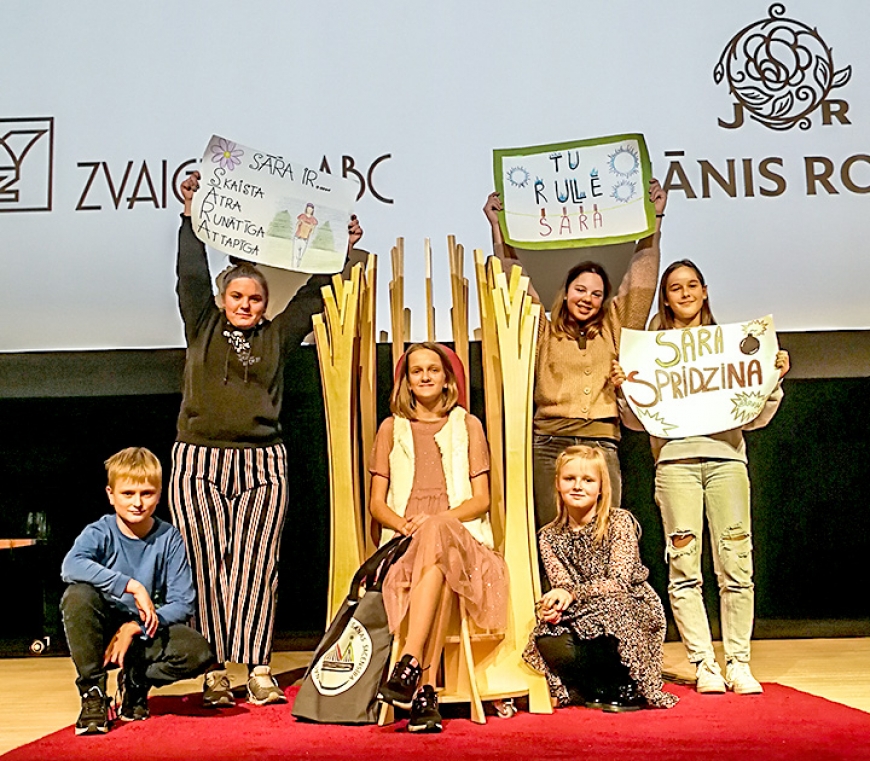 Viļķenietei Sārai Leimanei labi panākumi Skaļās lasīšanas čempionātā
