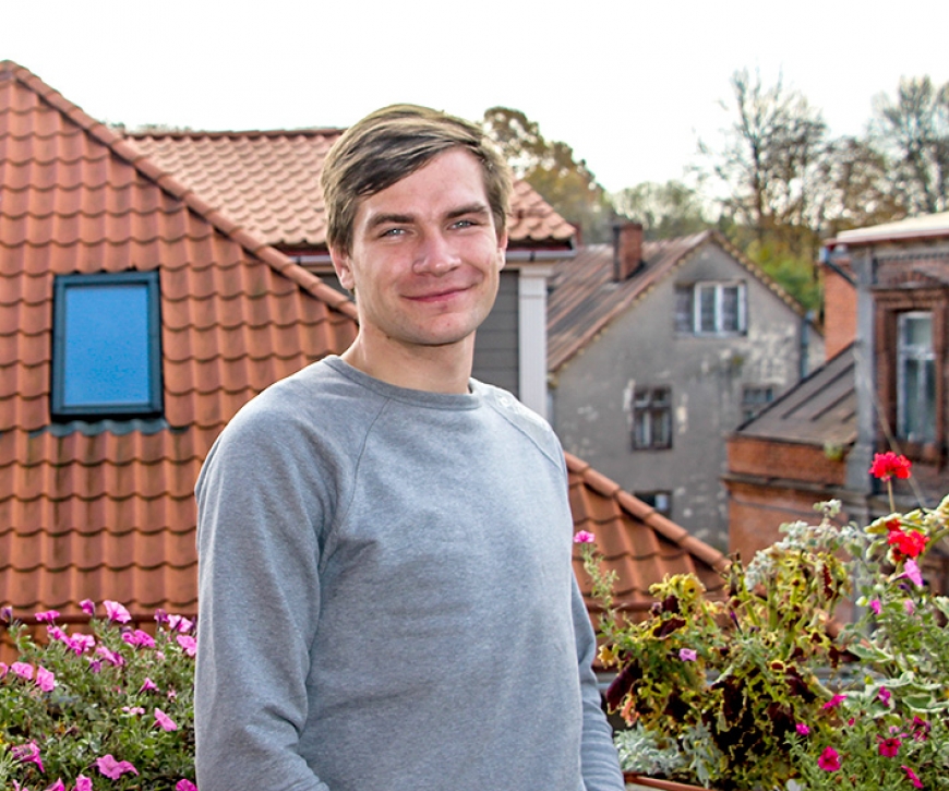 Azarts un ātrums uz pozitīvisma nots