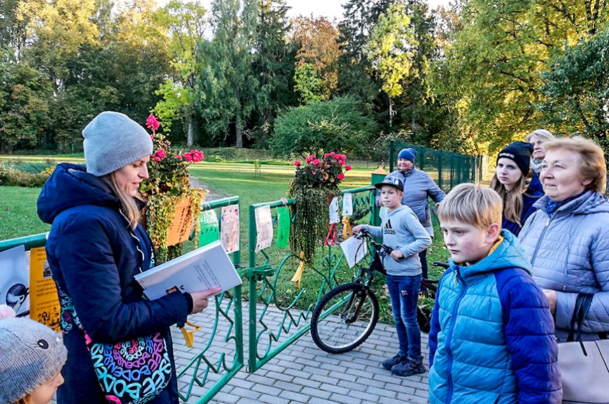 Viļķenieši devās poētiskā rudens pārgājienā